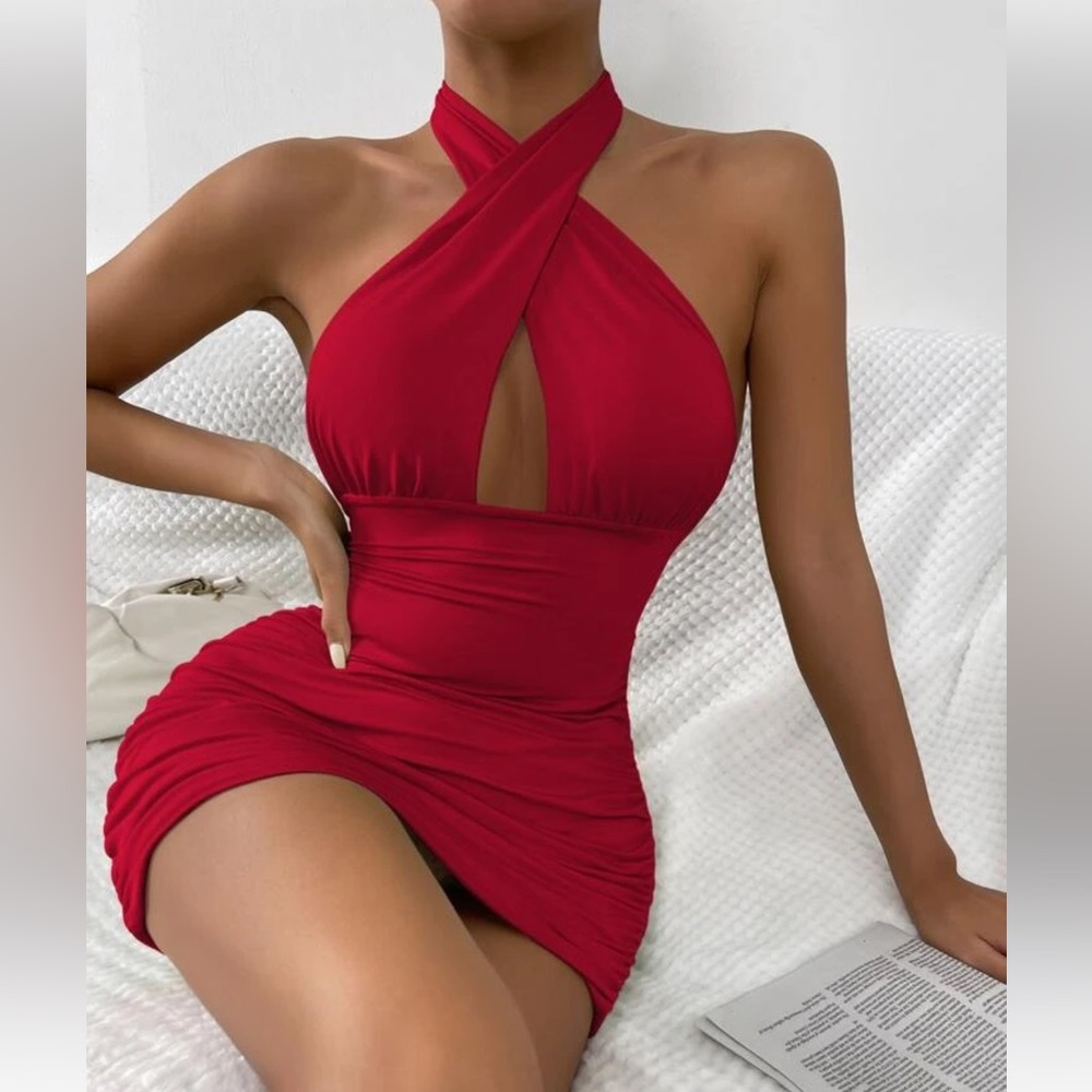Crisscross Front Peekaboo Open Back Bodycon Halter Dress